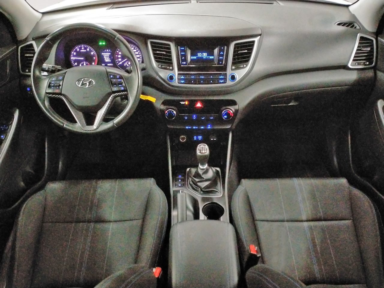 Hyundai Tucson Essence BlueDrive 2WD - foto 7