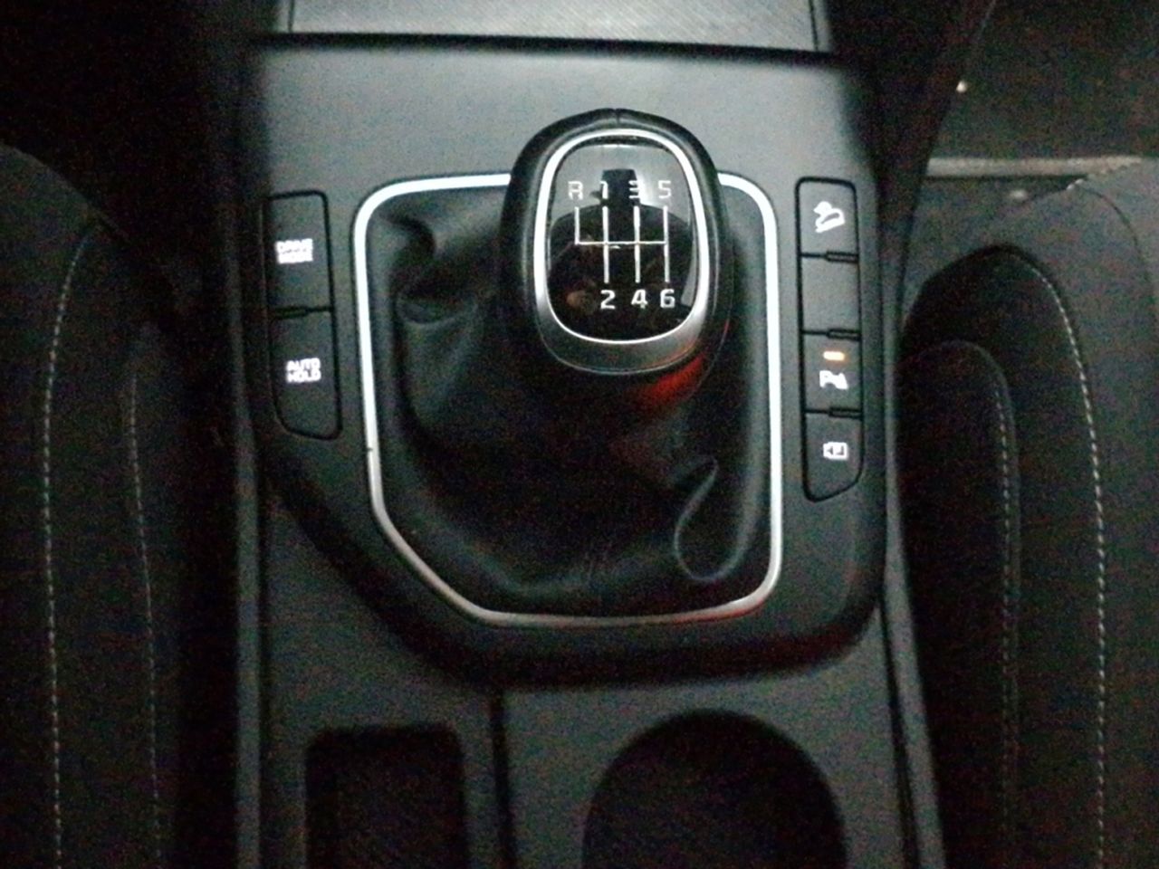 Kia Sportage MHEV Drive 4x2 - foto 13