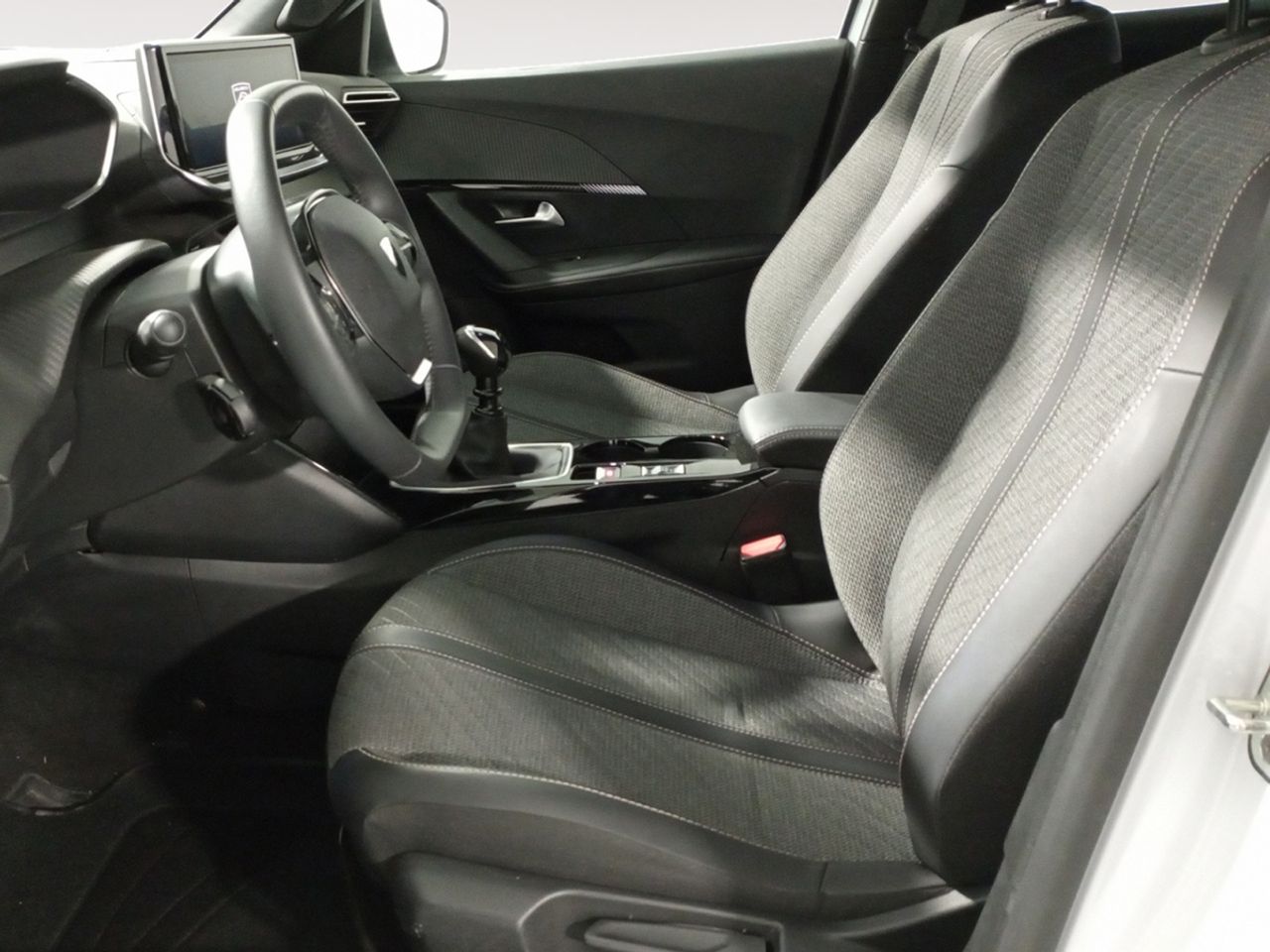 Peugeot 2008 Allure - foto 9