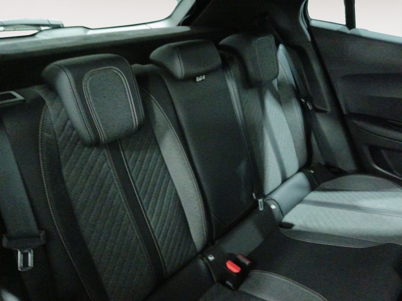 Peugeot 2008 Allure - foto 9