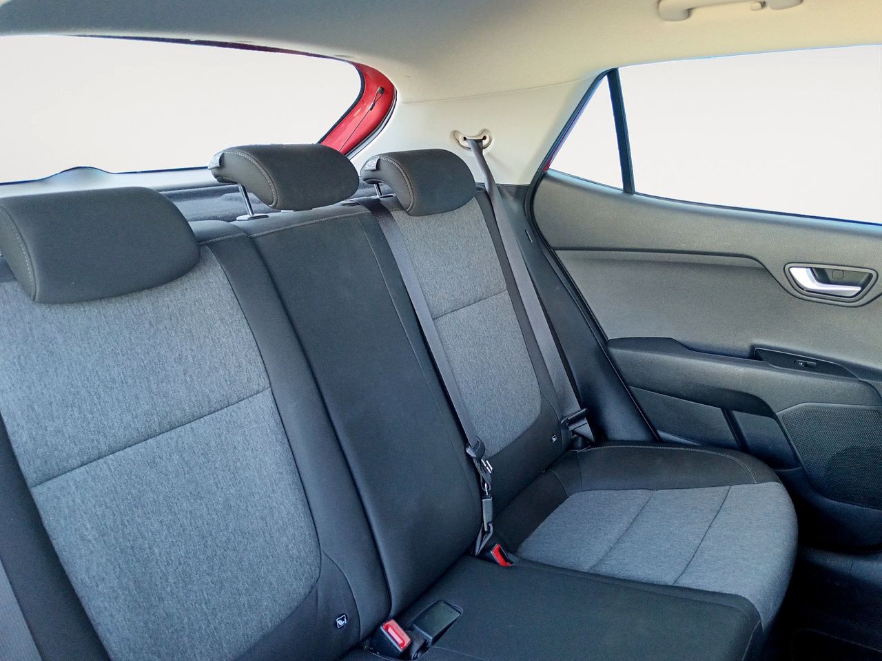 Kia Stonic Concept - foto 10