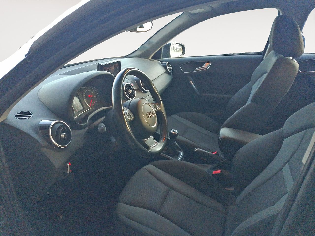 Audi A1 1.4 TDI - foto 8