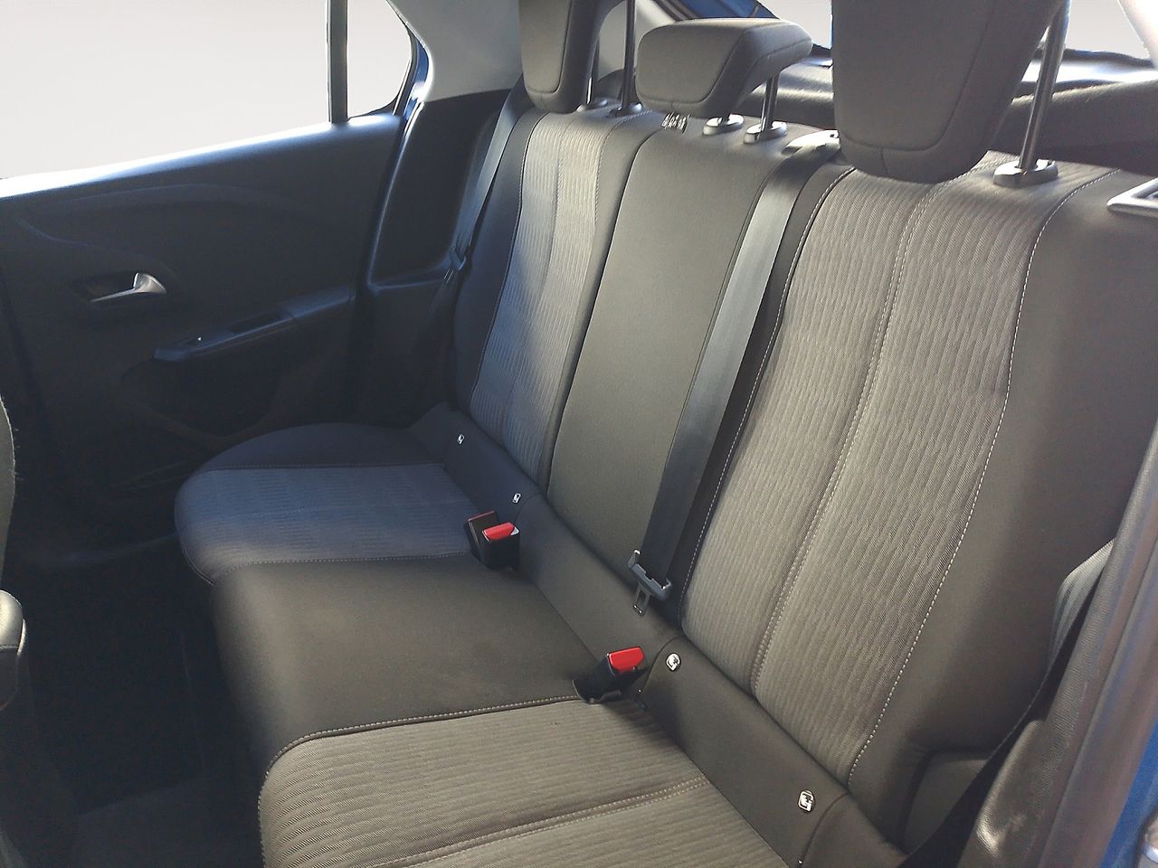 Opel Corsa Edition - foto 9