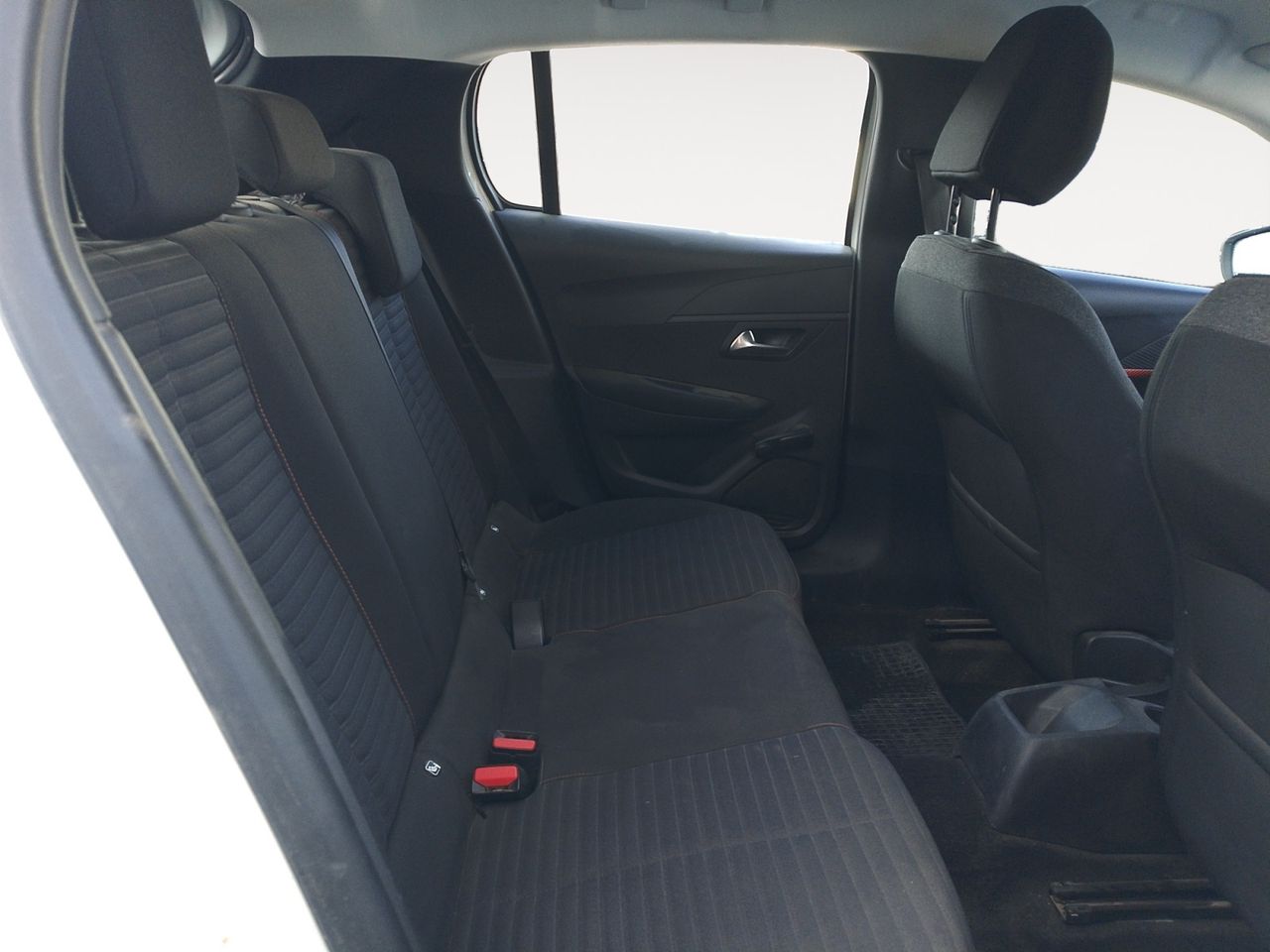 Peugeot 208 Active - foto 9