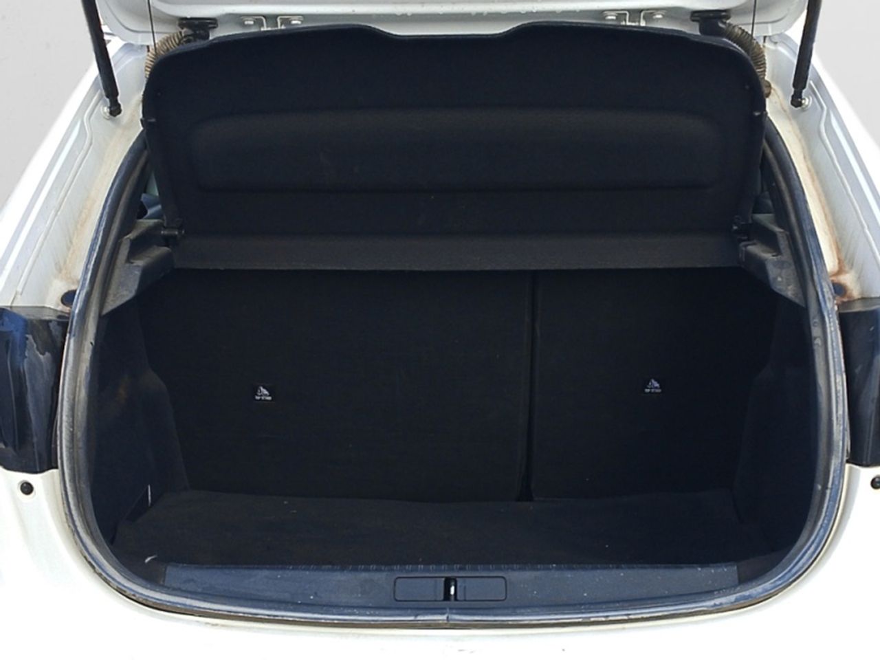 Peugeot 208 Active - foto 11