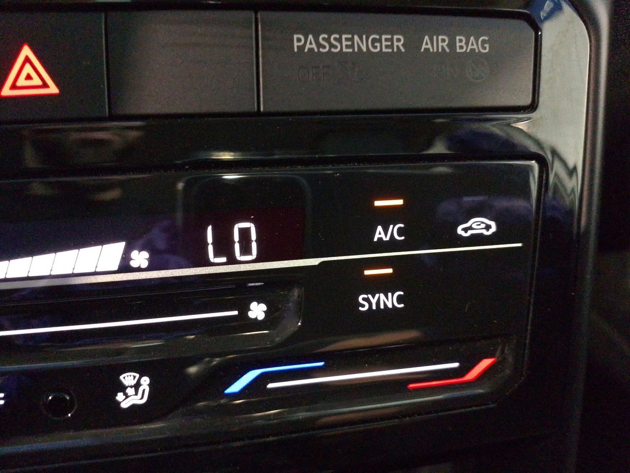 Volkswagen T-Cross Advance - foto 18