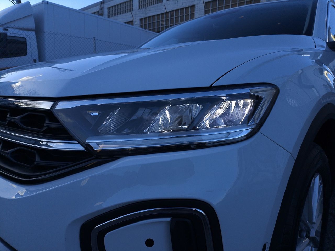 Volkswagen T-Roc 2.0 TDI - foto 22