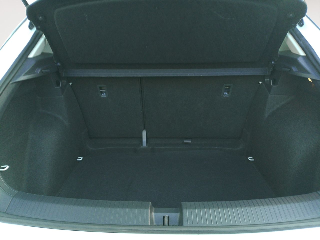 Volkswagen T-Roc 2.0 TDI - foto 11