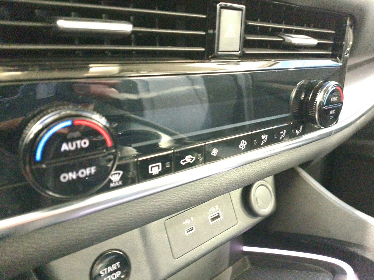 Nissan X-Trail e-Power e-4orce N-Connecta - foto 17