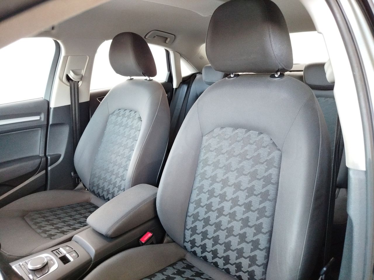 Audi A3 attraction - foto 19