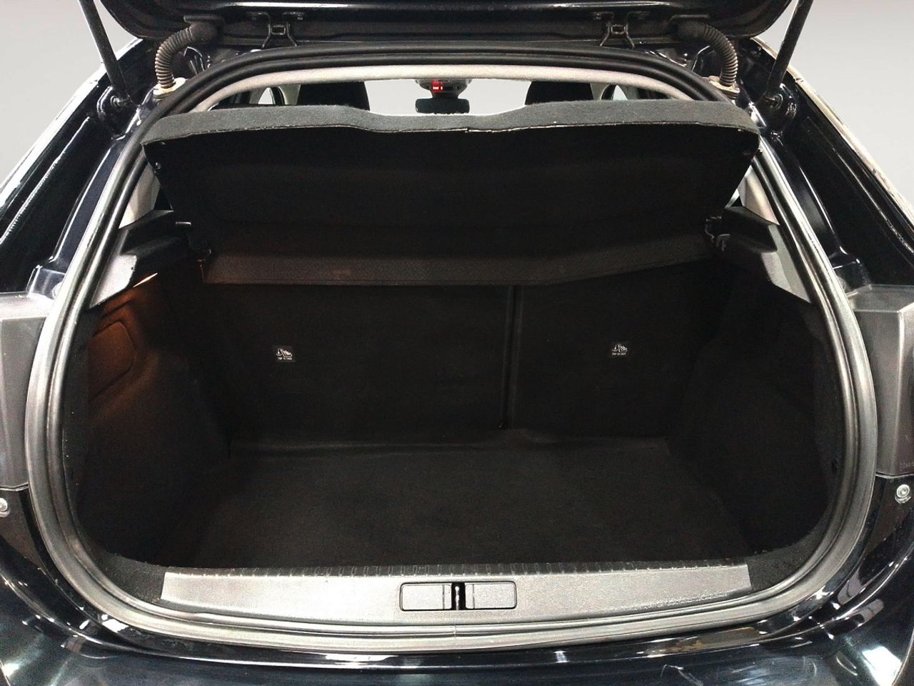 Opel Corsa Edition - foto 11