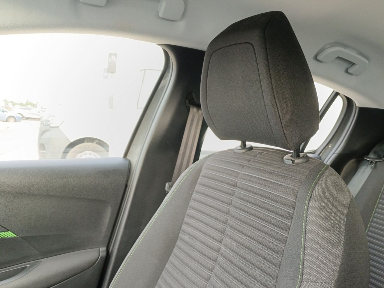 Peugeot 208 Active - foto 20