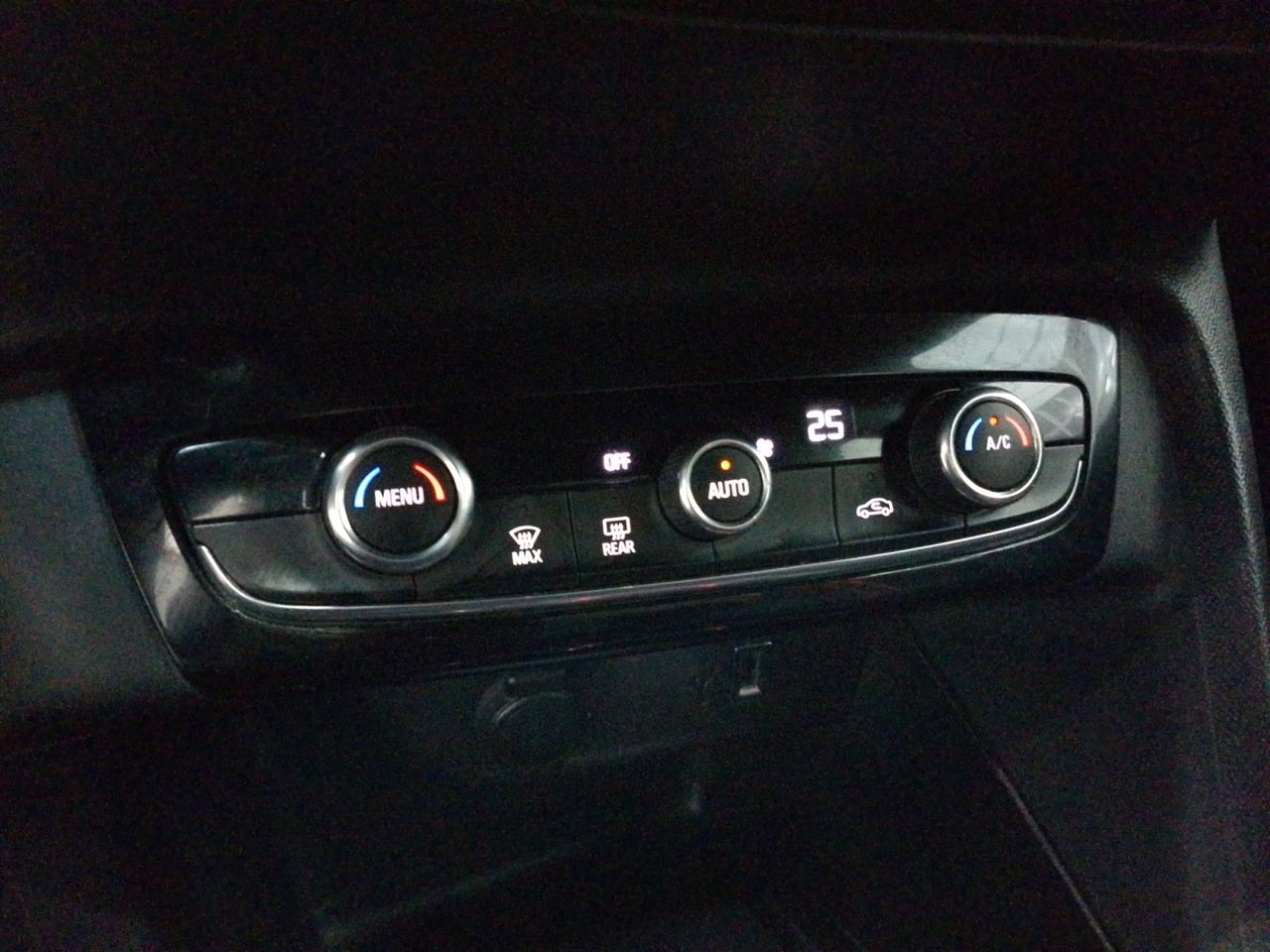 Opel Corsa GS Line - foto 20