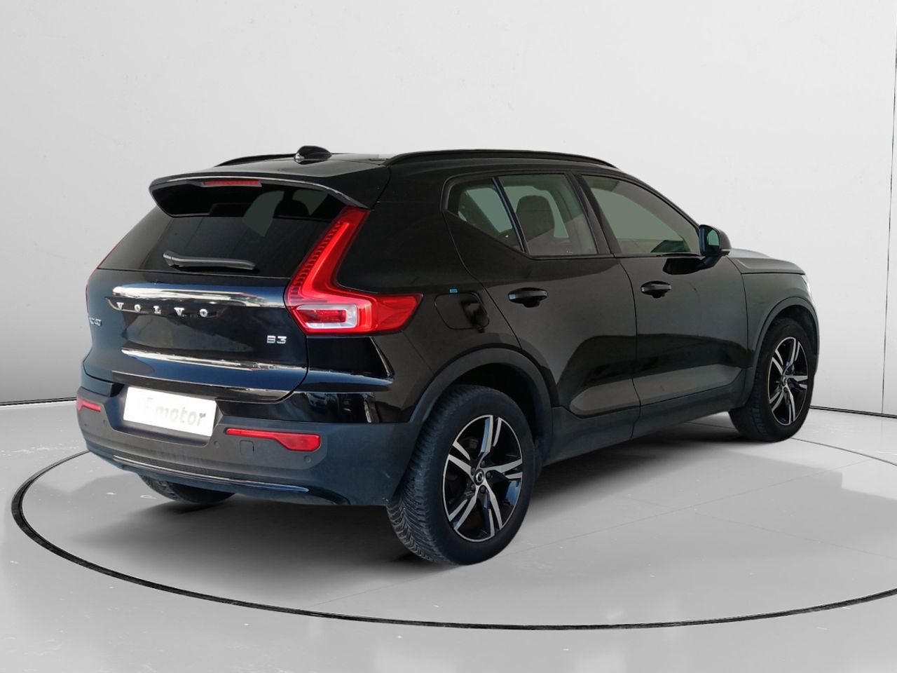 Volvo XC40 Plus Dark