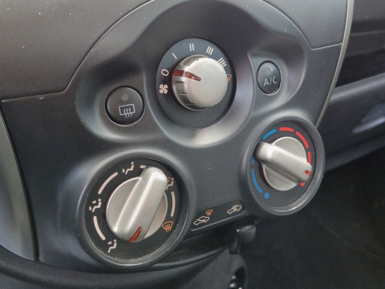 Nissan Micra Acenta - foto 17