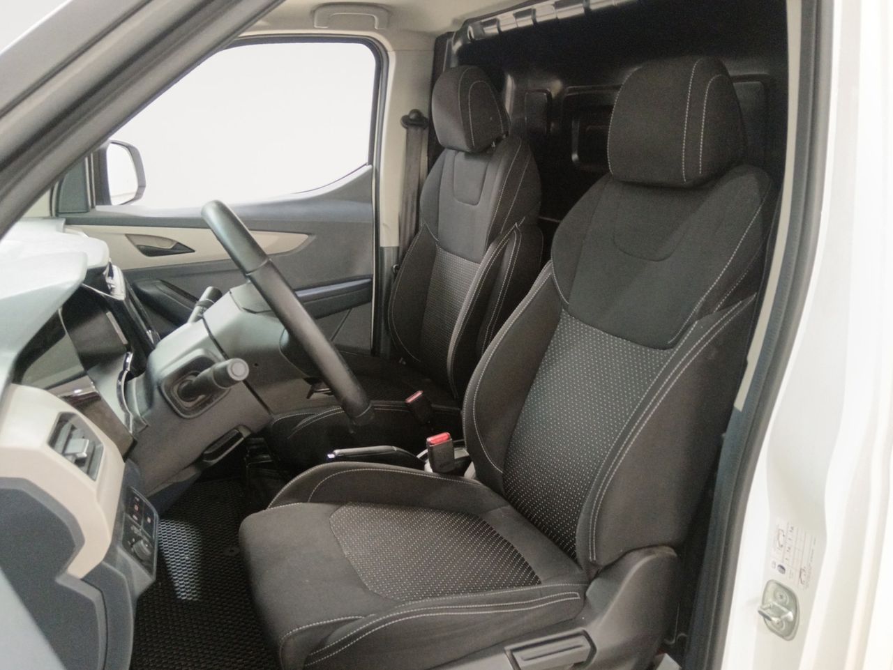 Maxus eDeliver 3 SWB 50kWh - foto 8