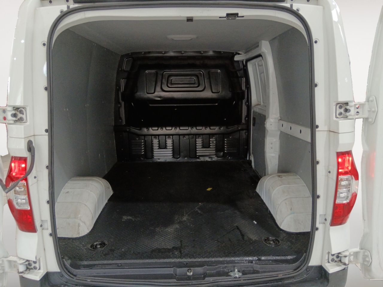 Maxus eDeliver 3 SWB 50kWh - foto 10