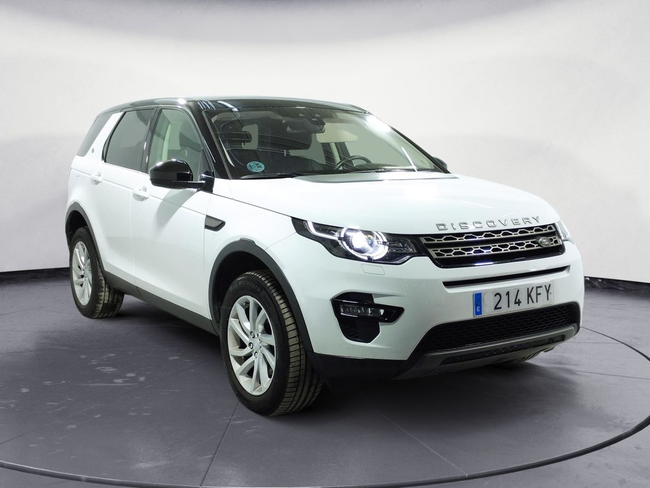 Land-Rover Discovery Sport SE AWD