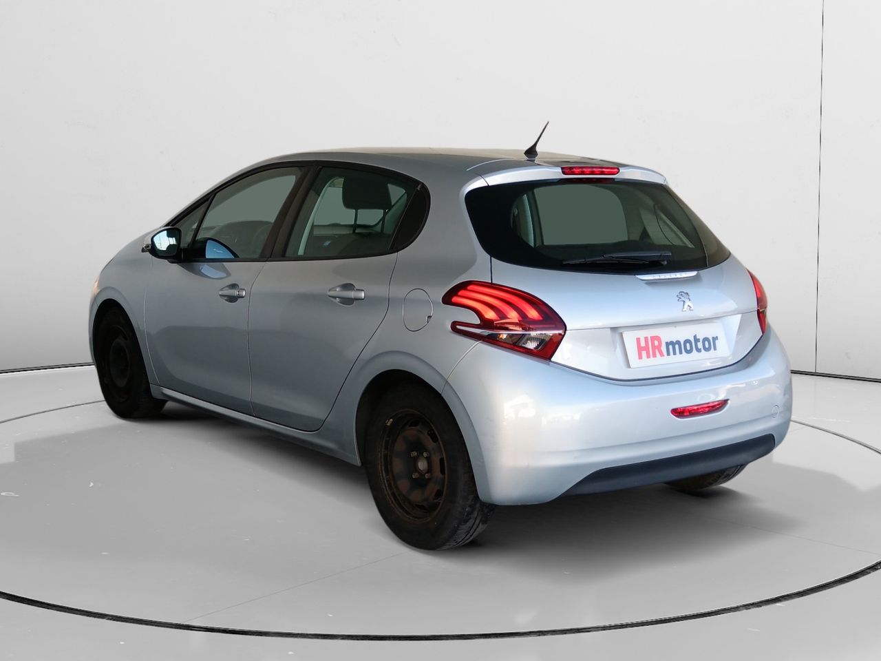 Peugeot 208 Access - foto 4