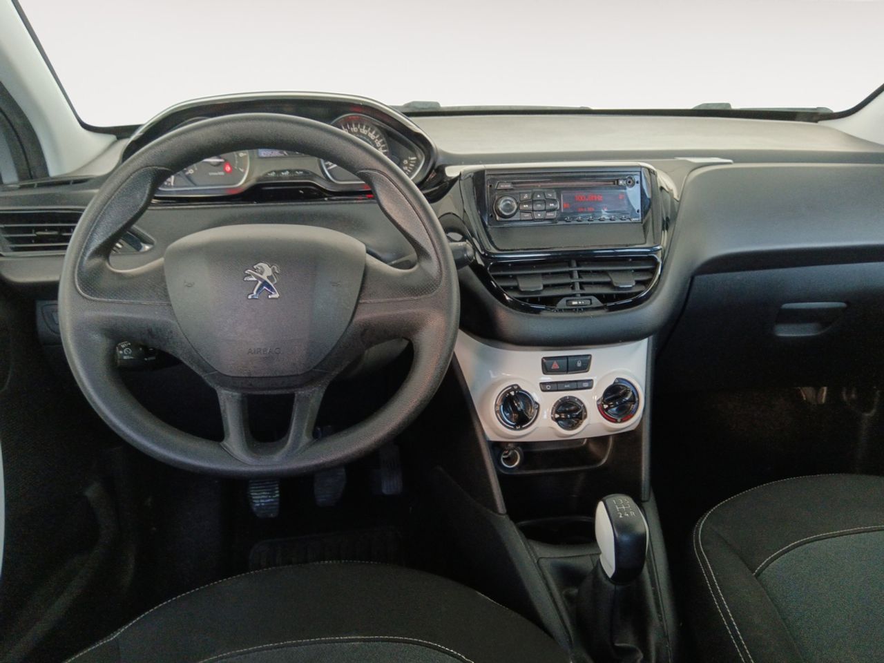 Peugeot 208 Access - foto 7