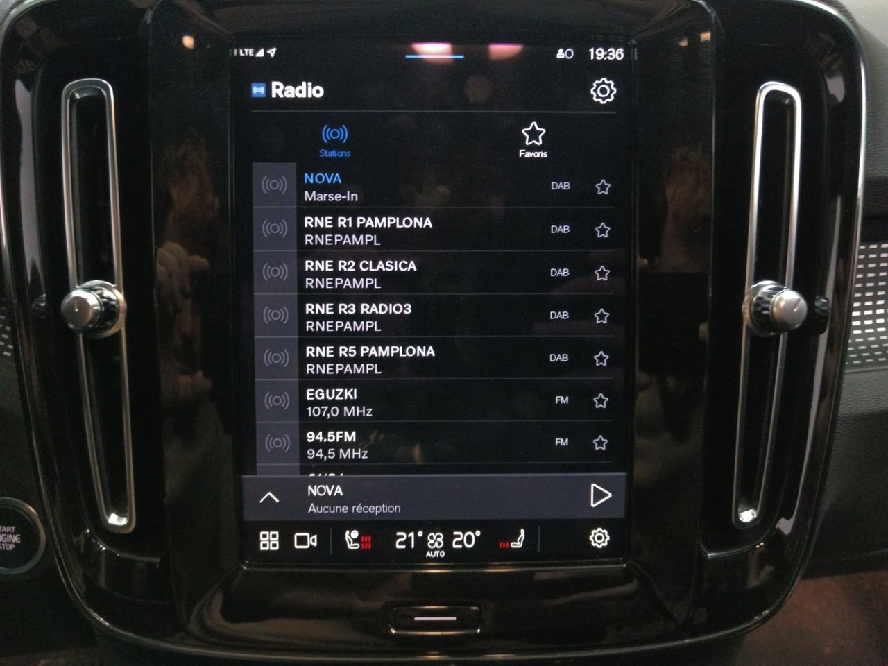 Volvo XC40 B3 Plus Dark 2WD - foto 19