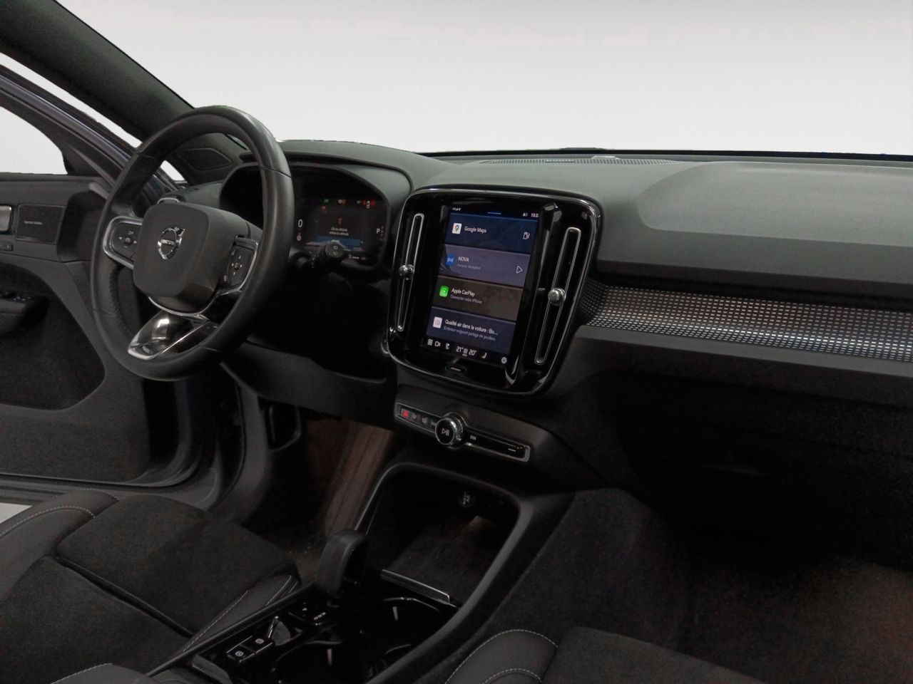 Volvo XC40 B3 Plus Dark 2WD - foto 9