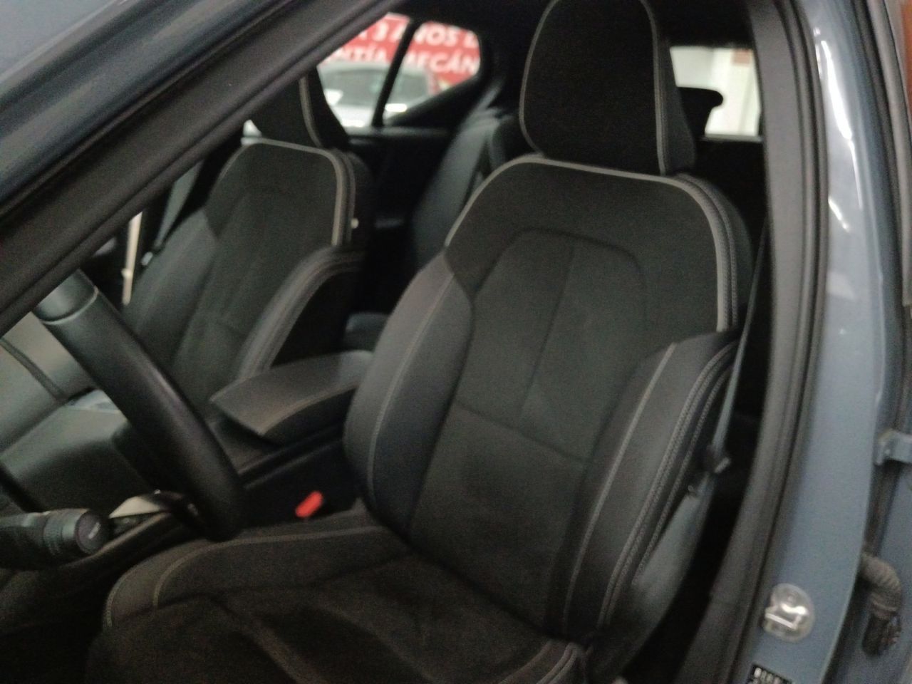 Volvo XC40 B3 Plus Dark 2WD - foto 22