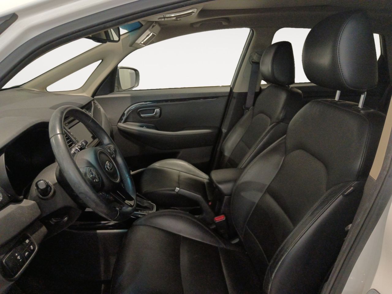 Kia Carens Emotion - foto 8
