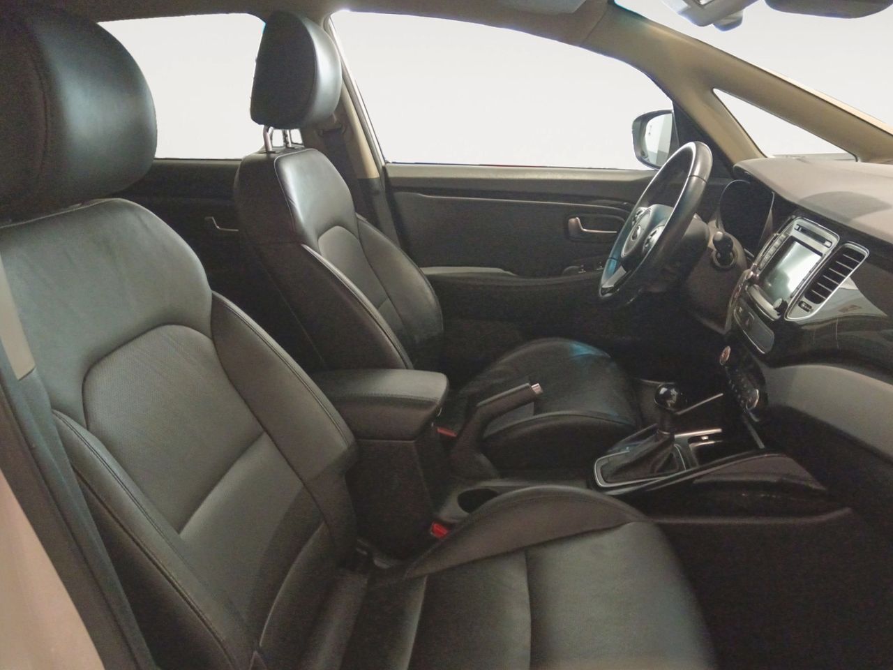Kia Carens Emotion - foto 11