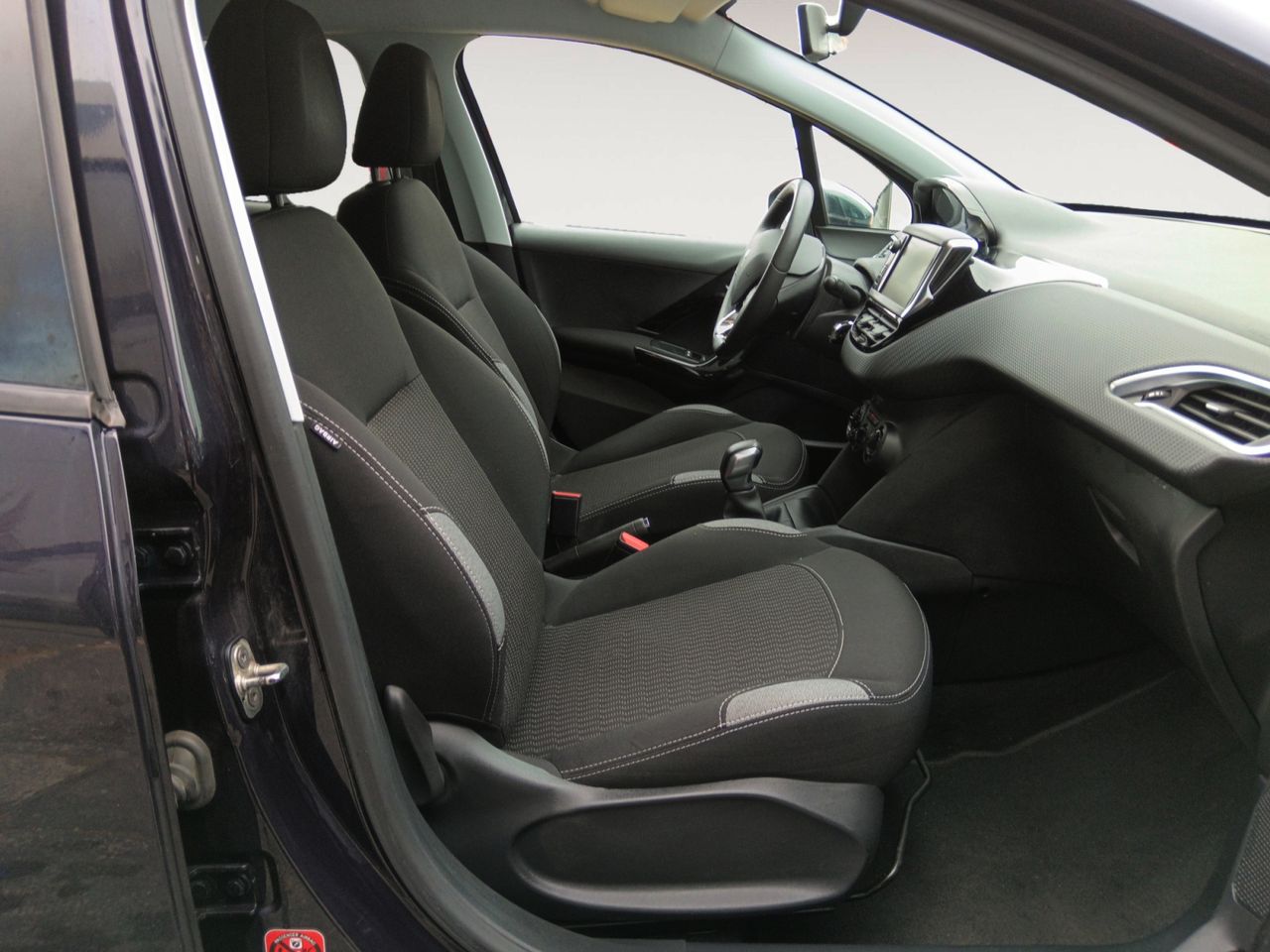 Peugeot 208 Style - foto 11