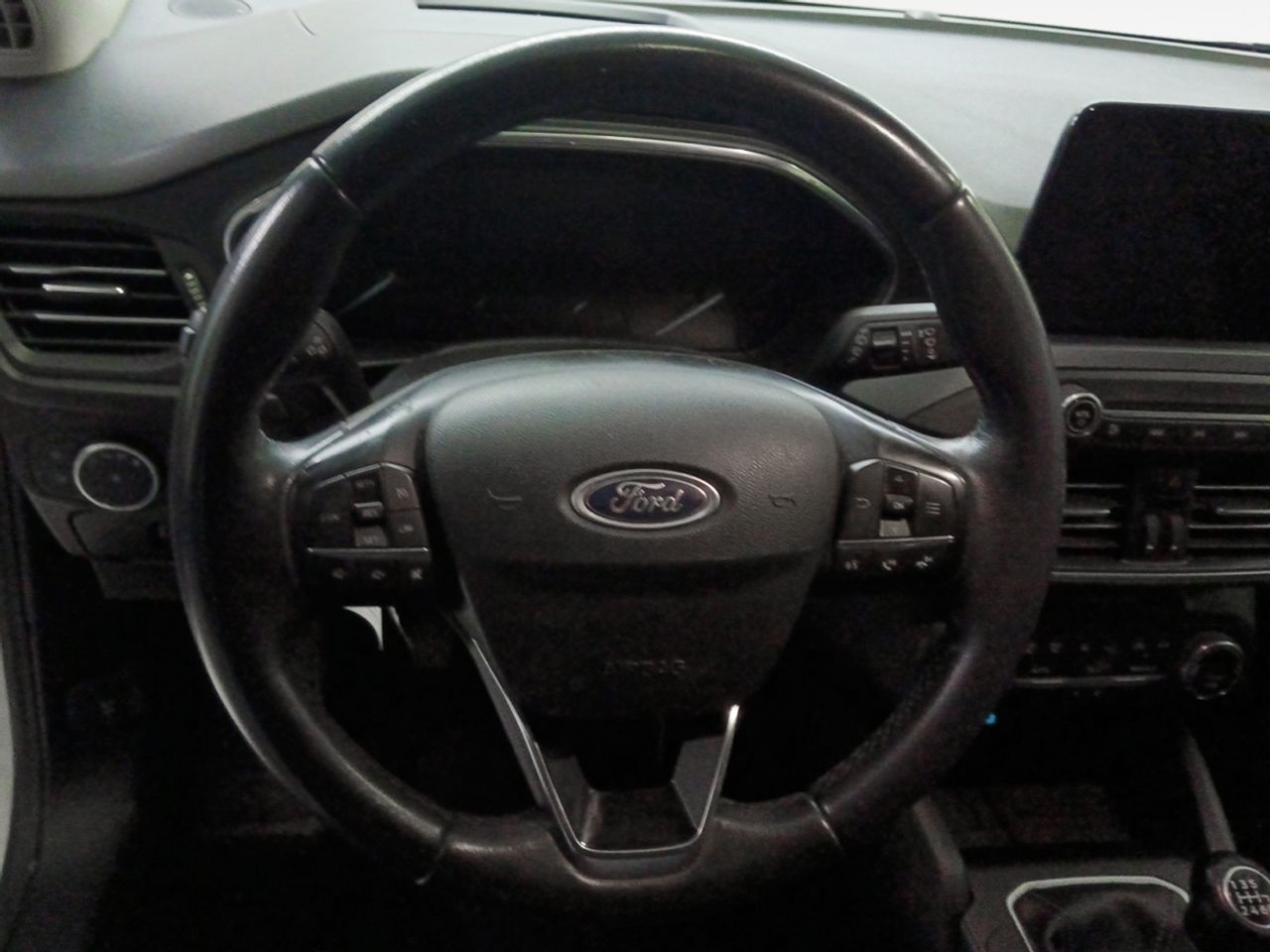 Ford Focus Active - foto 7
