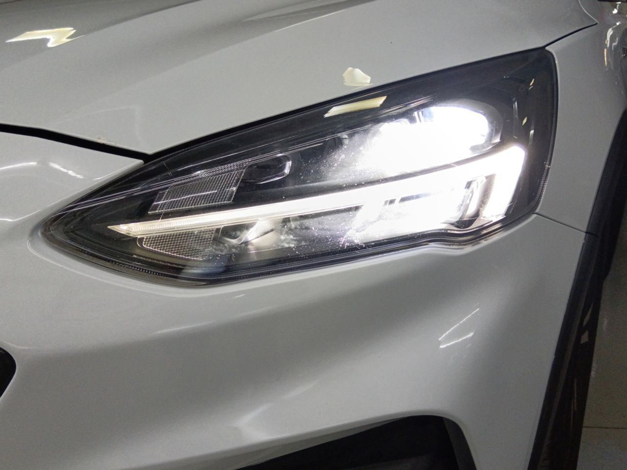 Ford Focus Active - foto 22