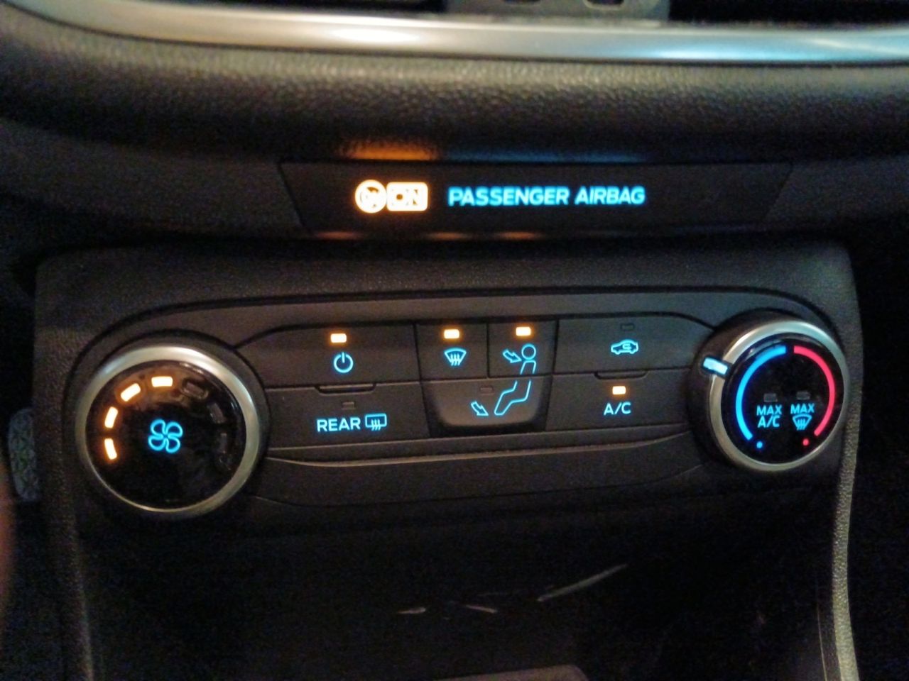 Ford Fiesta Trend+ - foto 19