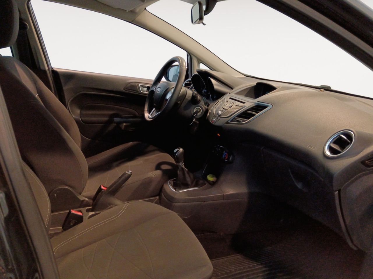 Ford Fiesta Trend - foto 11