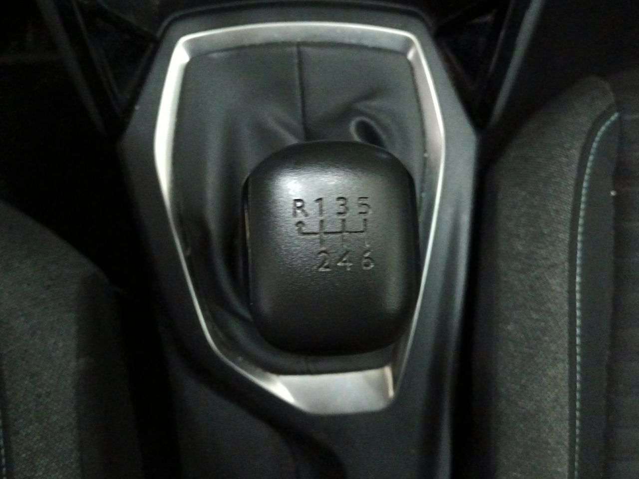 Peugeot 208 Style - foto 12