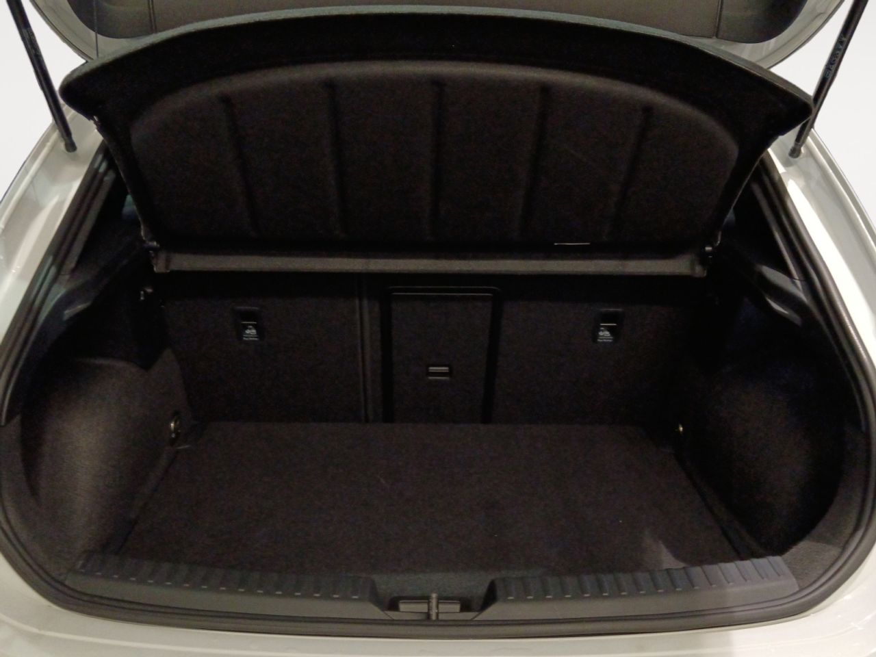 Cupra León 1.5 eTSI - foto 11