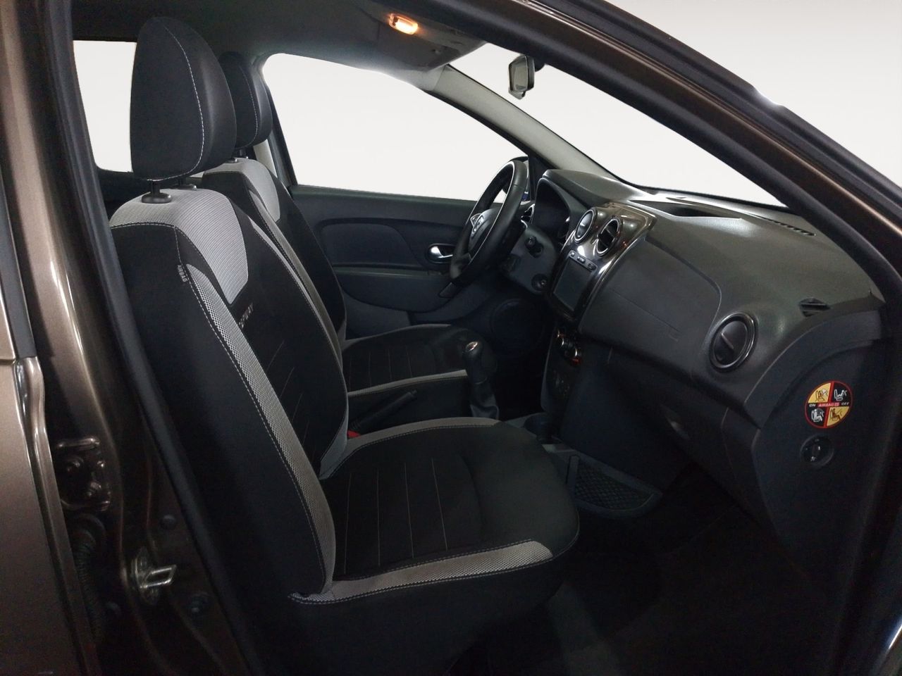 Dacia Sandero Stepway Comfort - foto 11