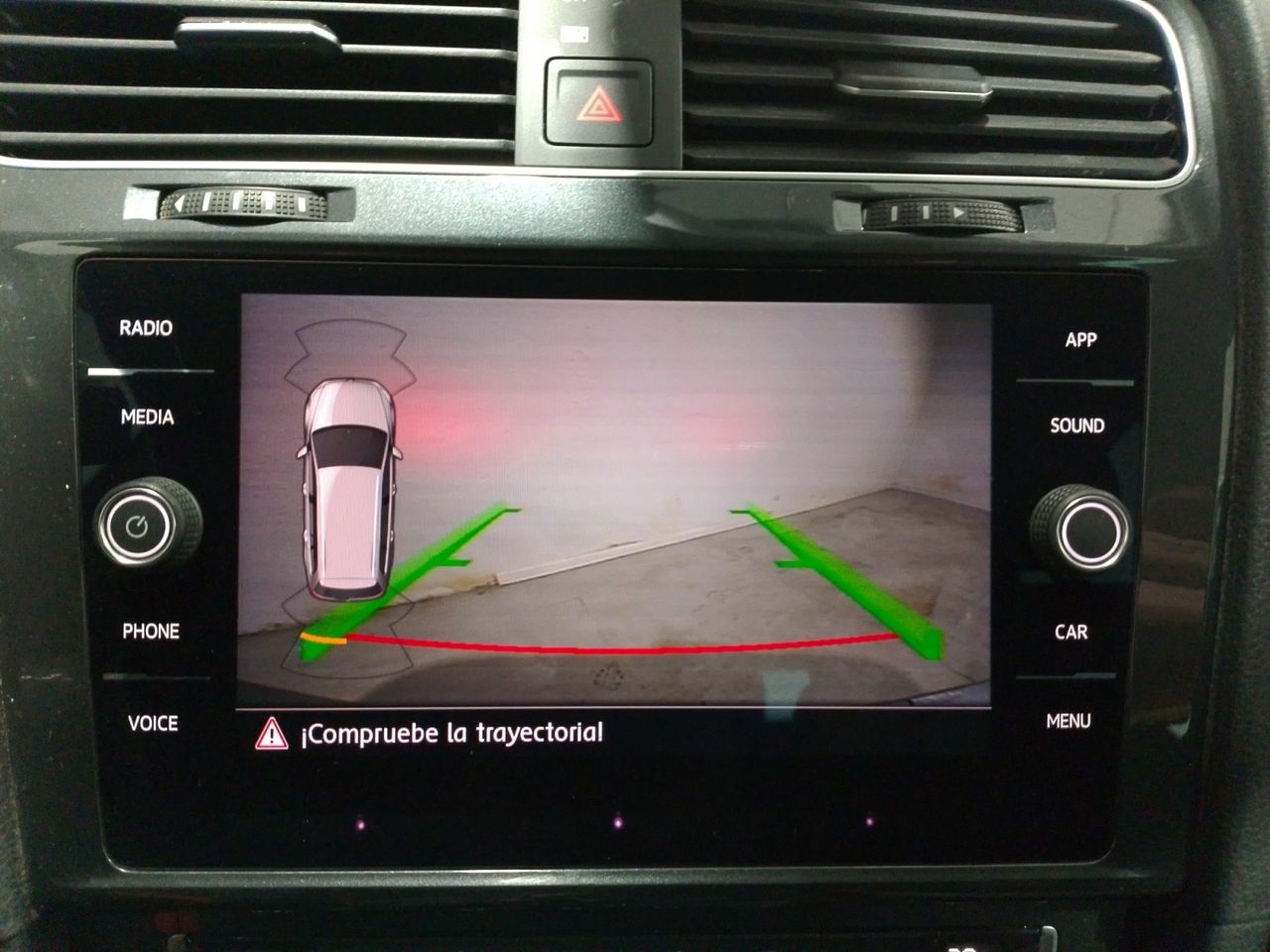 Volkswagen Golf Advance - foto 15