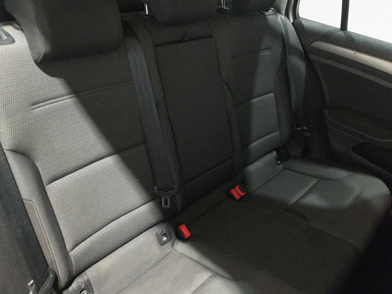 Volkswagen Golf Advance - foto 9