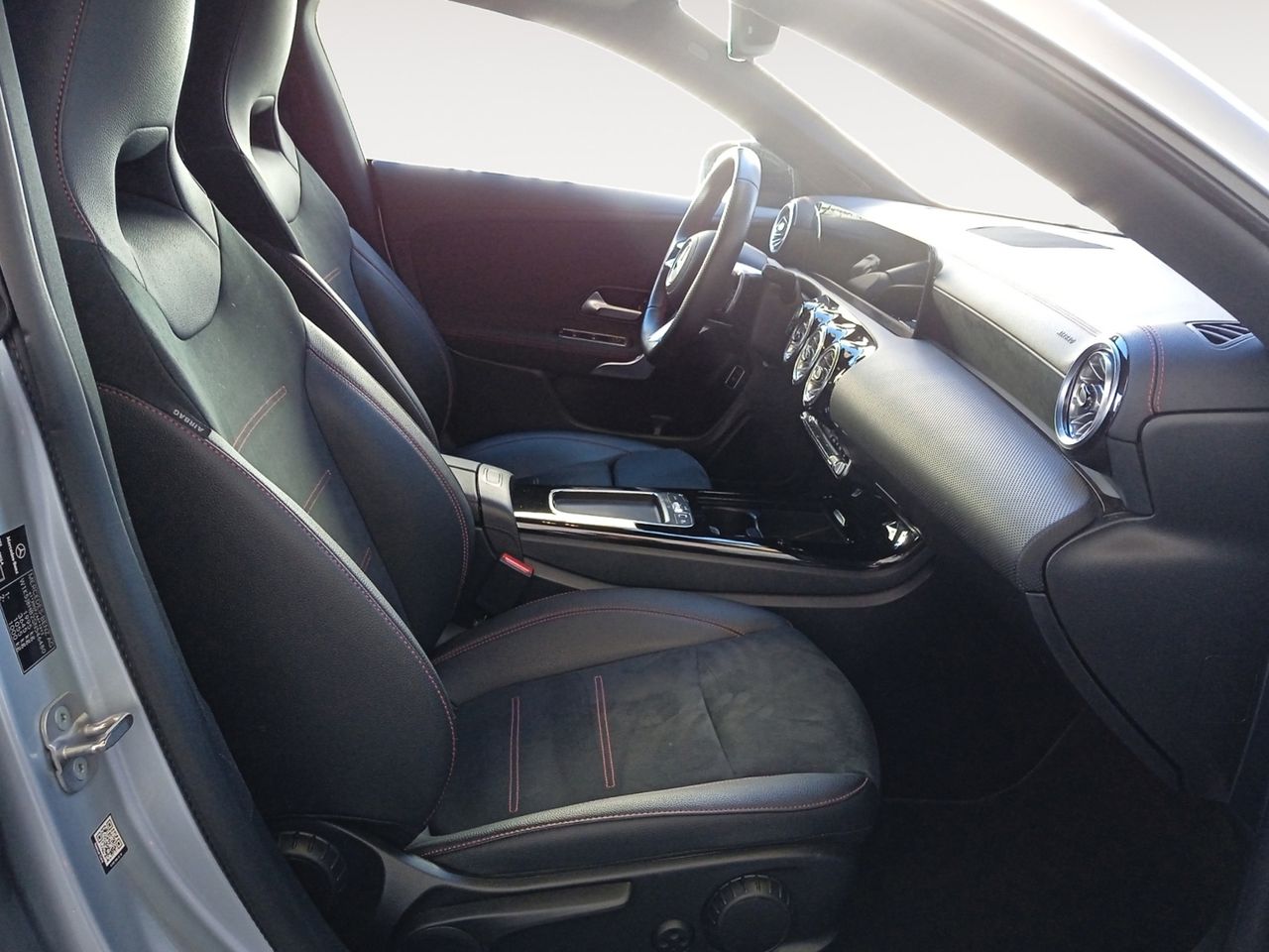 Mercedes CLA 200d - foto 10