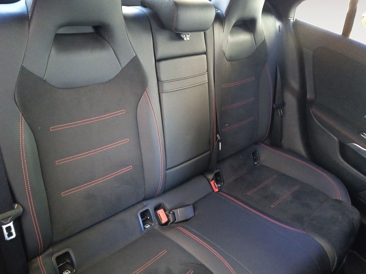 Mercedes CLA 200d - foto 9