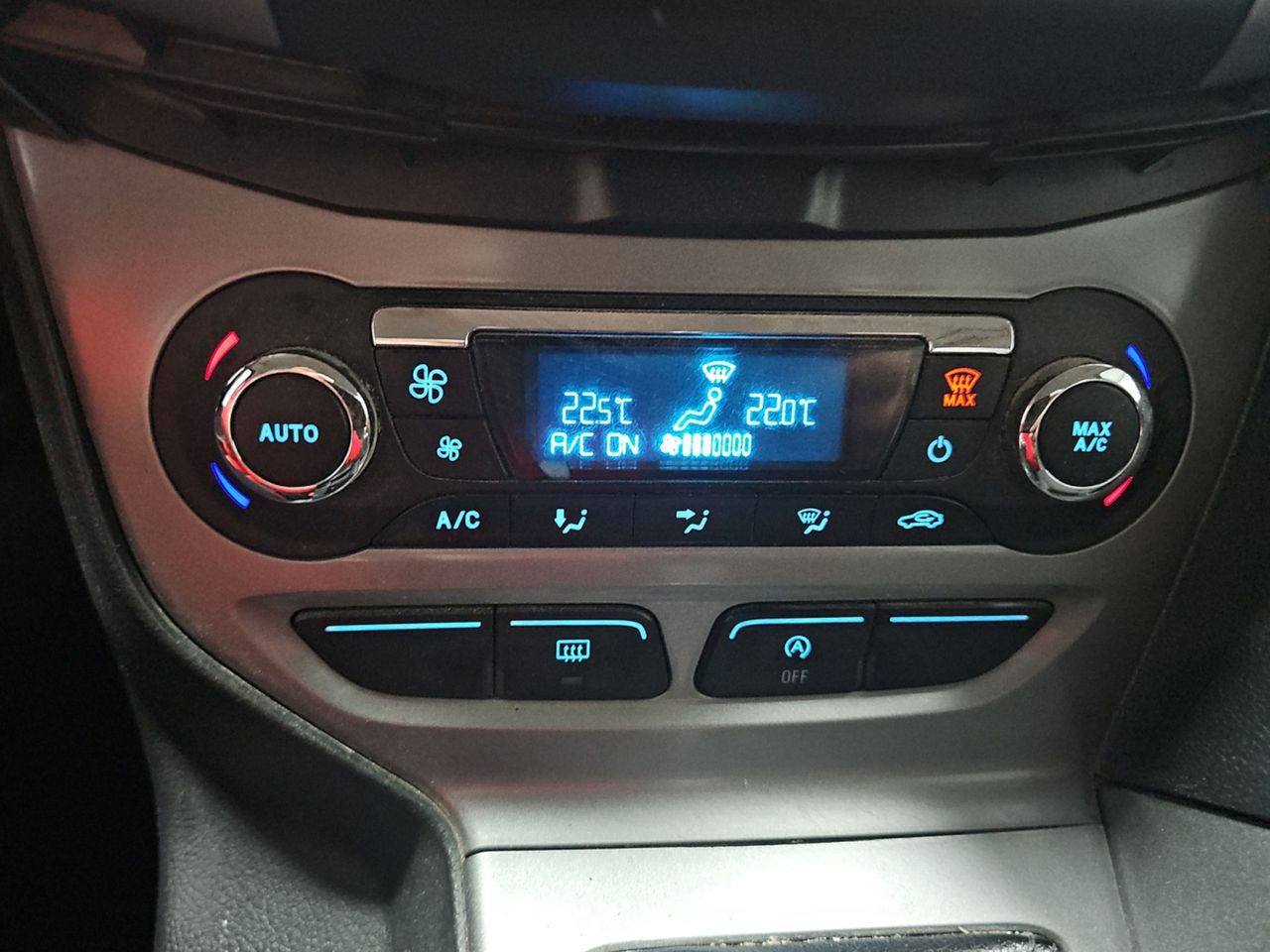 Ford Focus Trend - foto 17