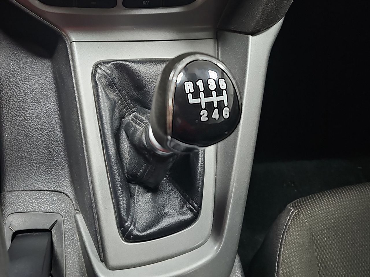 Ford Focus Trend - foto 13