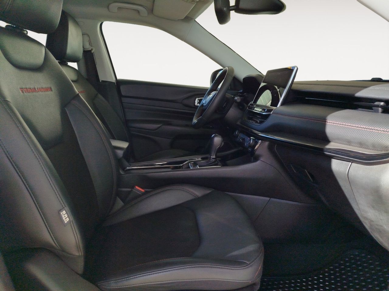 Jeep Compass Trailhawk Plug-In Hybrid 4WD - foto 11