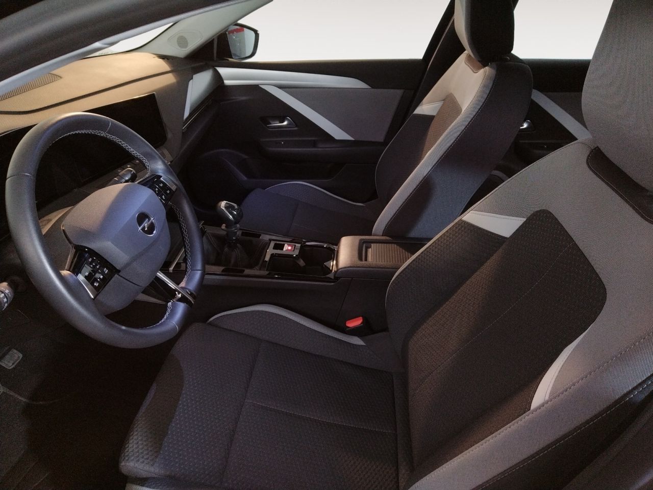 Opel Astra Edition - foto 8