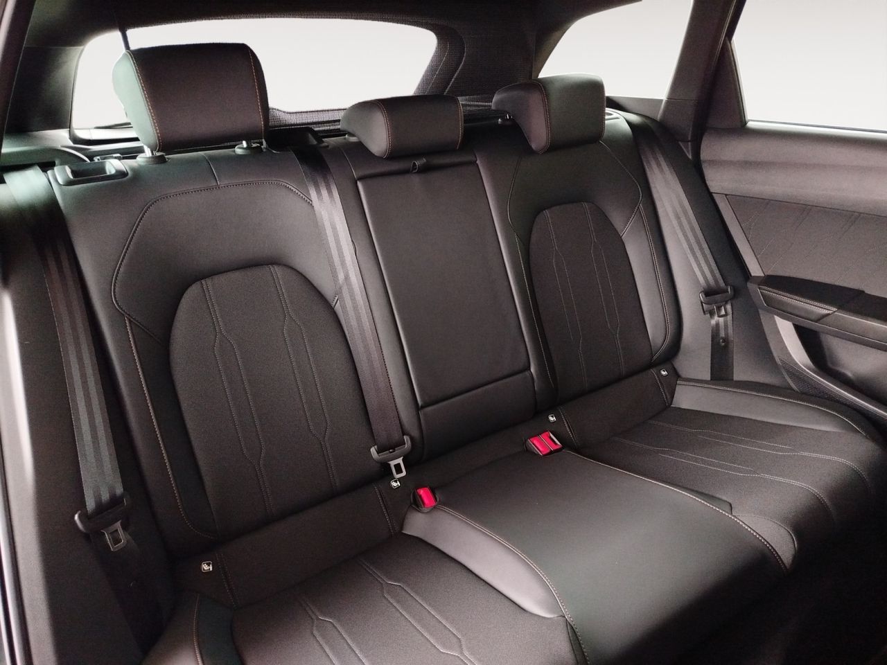 Cupra León 1.5 eTSI - foto 9