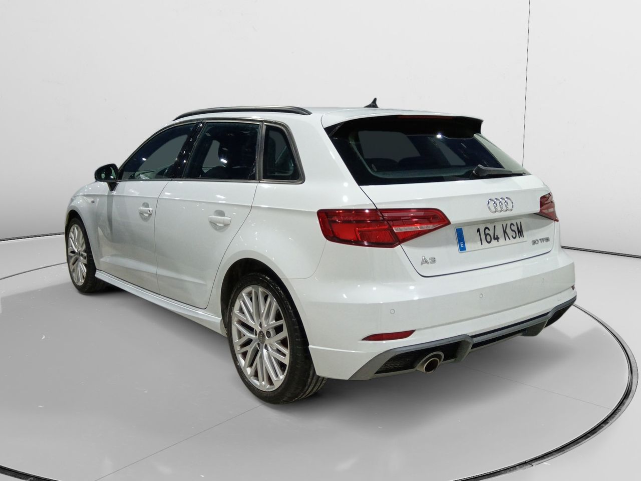 Audi A3 30 TFSI S line - foto 4