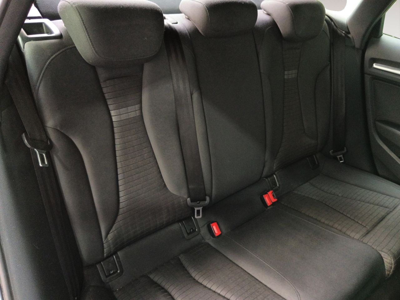 Audi A3 30 TFSI S line - foto 10