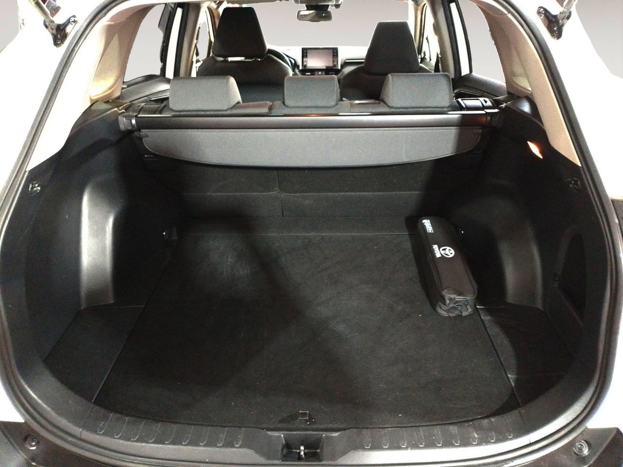 Toyota Rav4 Hybrid 4x2 Advance - foto 11