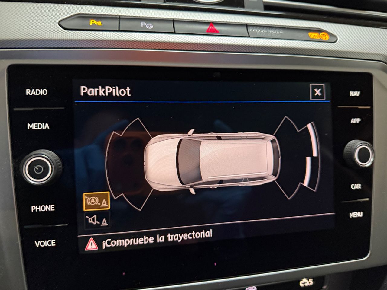 Volkswagen Passat Advance BMT - foto 18